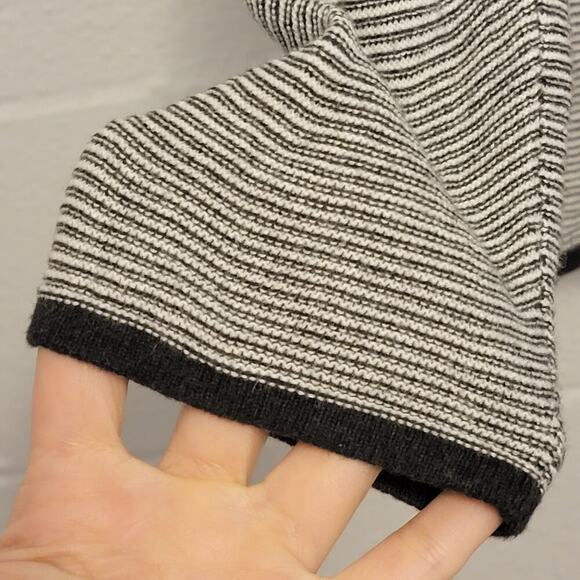 Belldini Cardigan Sweater Black White Pin Stripe Long Sleeve Open Front XL 363 - Picture 5 of 13